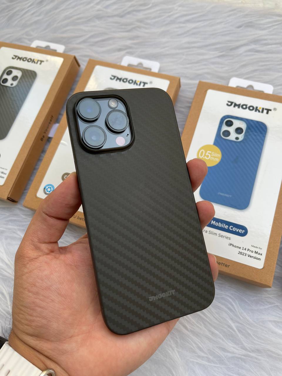 قاب آیفون 14 پرو 0.5mm مدل کربن برند JMGOKIT